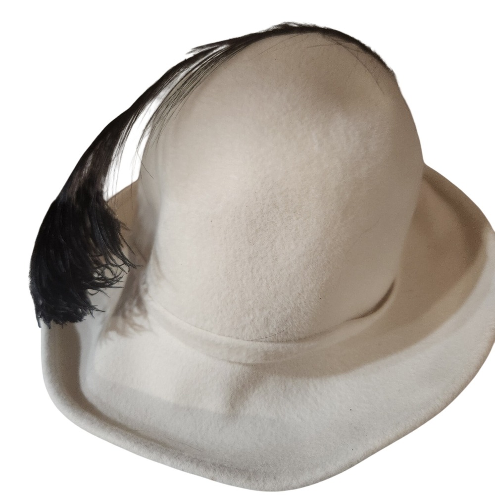 Vintage Georgette Cream Wool Felt Cloche Hat withโ Black Feather Canada Size 22